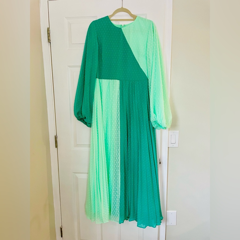 Elegant Green Colorblock Dress